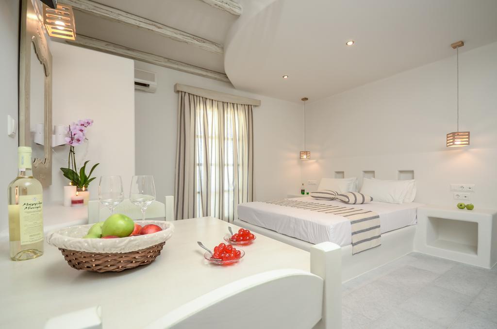 Agnadi Hotel Agia Anna  Exteriör bild