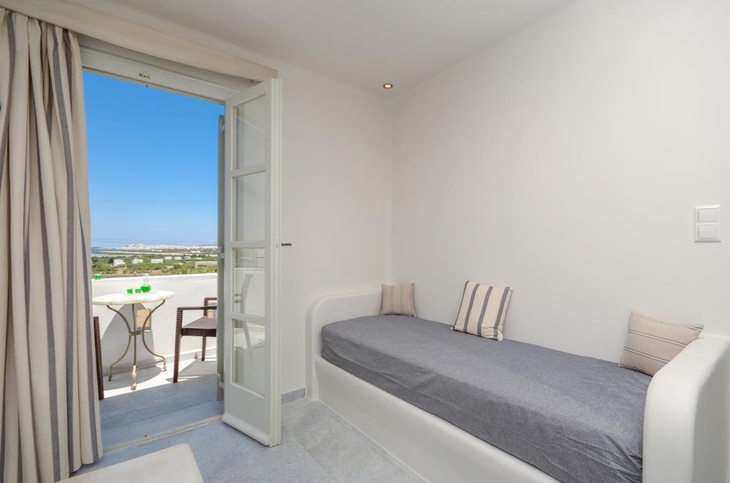 Agnadi Hotel Agia Anna  Exteriör bild