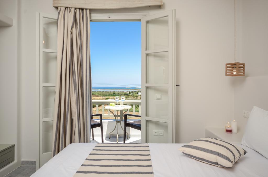 Agnadi Hotel Agia Anna  Exteriör bild