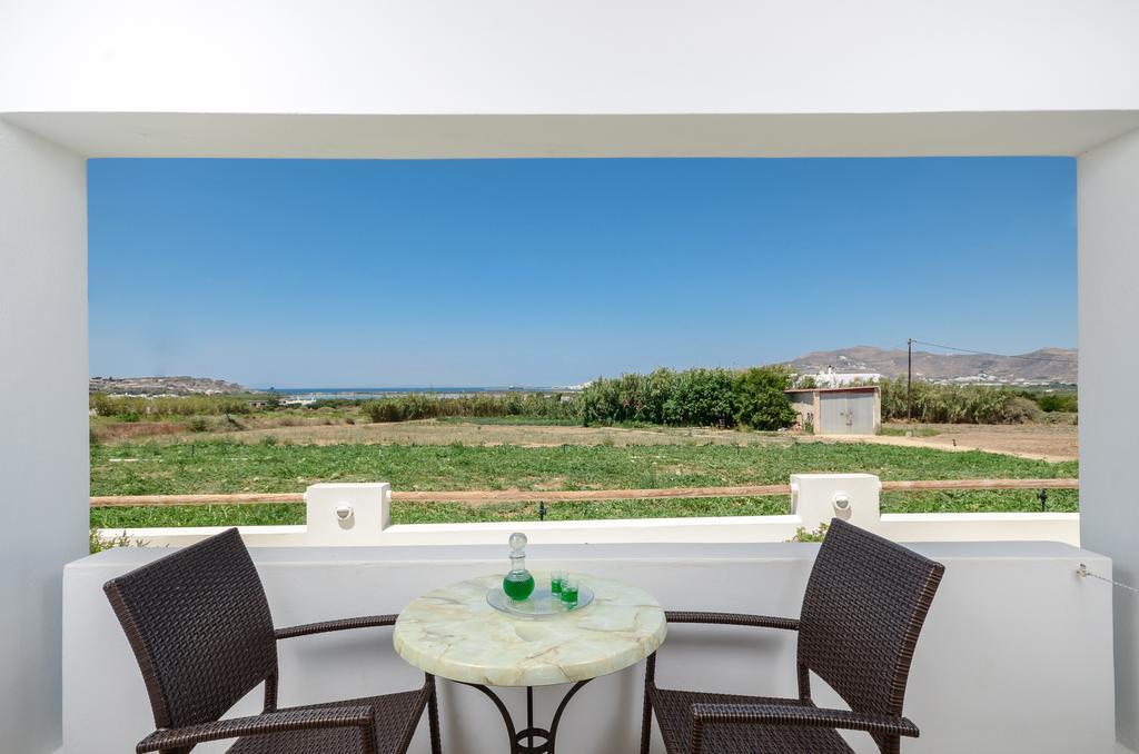 Agnadi Hotel Agia Anna  Exteriör bild