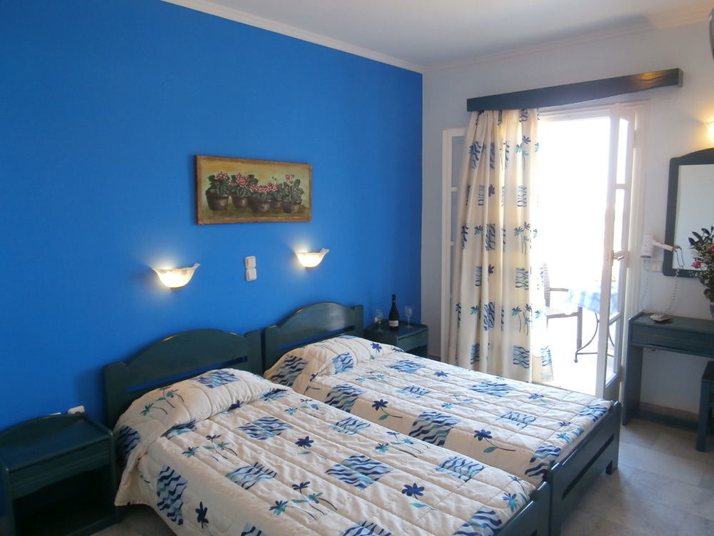 Agnadi Hotel Agia Anna  Exteriör bild